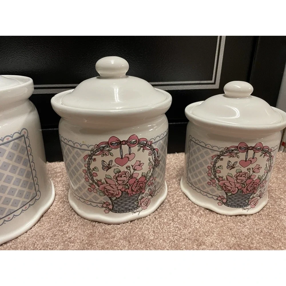 Vintage Cottagecore Hearts & Roses Canister Set Trenditions Set 4 Baskets & Lids